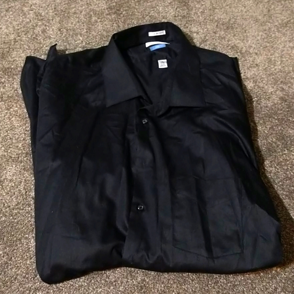 Black Van Heusen Dress shirt